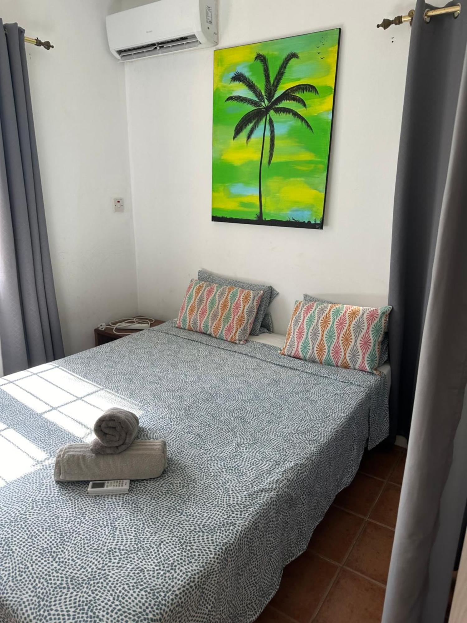 Beachfront Villa In A Beautiful And Secured Complex Flic en Flac Room photo