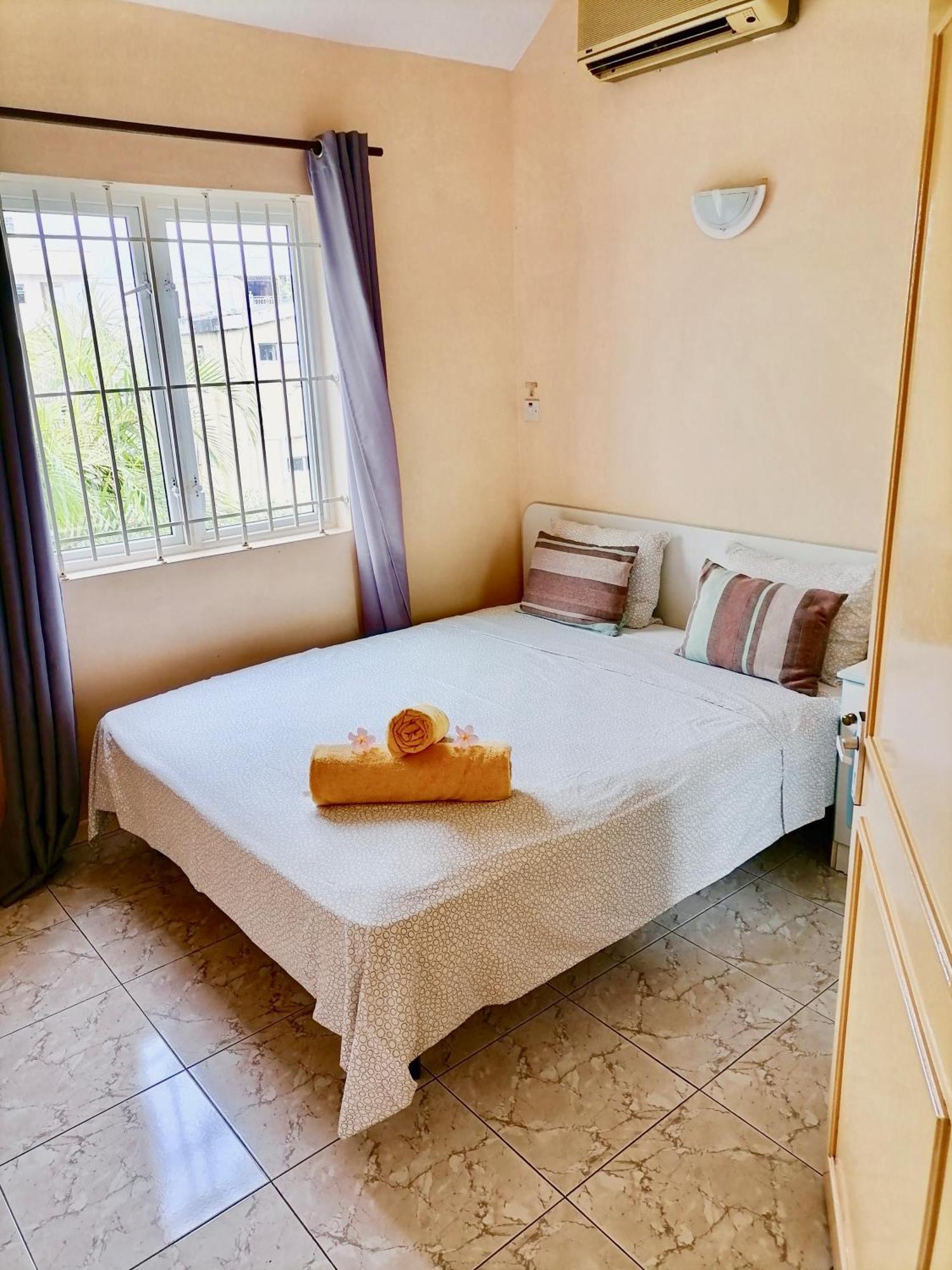 Beachfront Villa In A Beautiful And Secured Complex Flic en Flac Room photo
